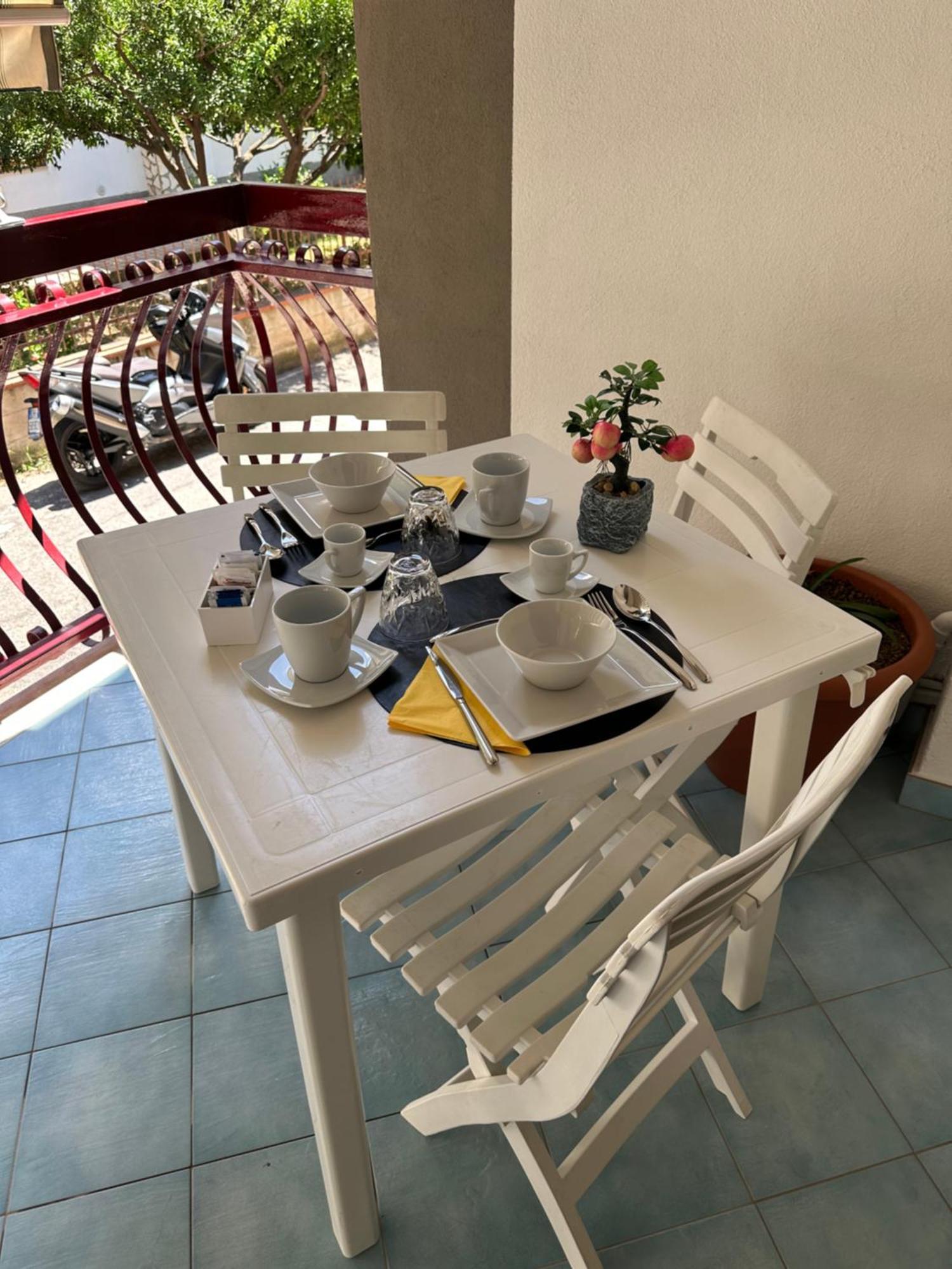 Bnb Nuova Vita Paola Exterior photo