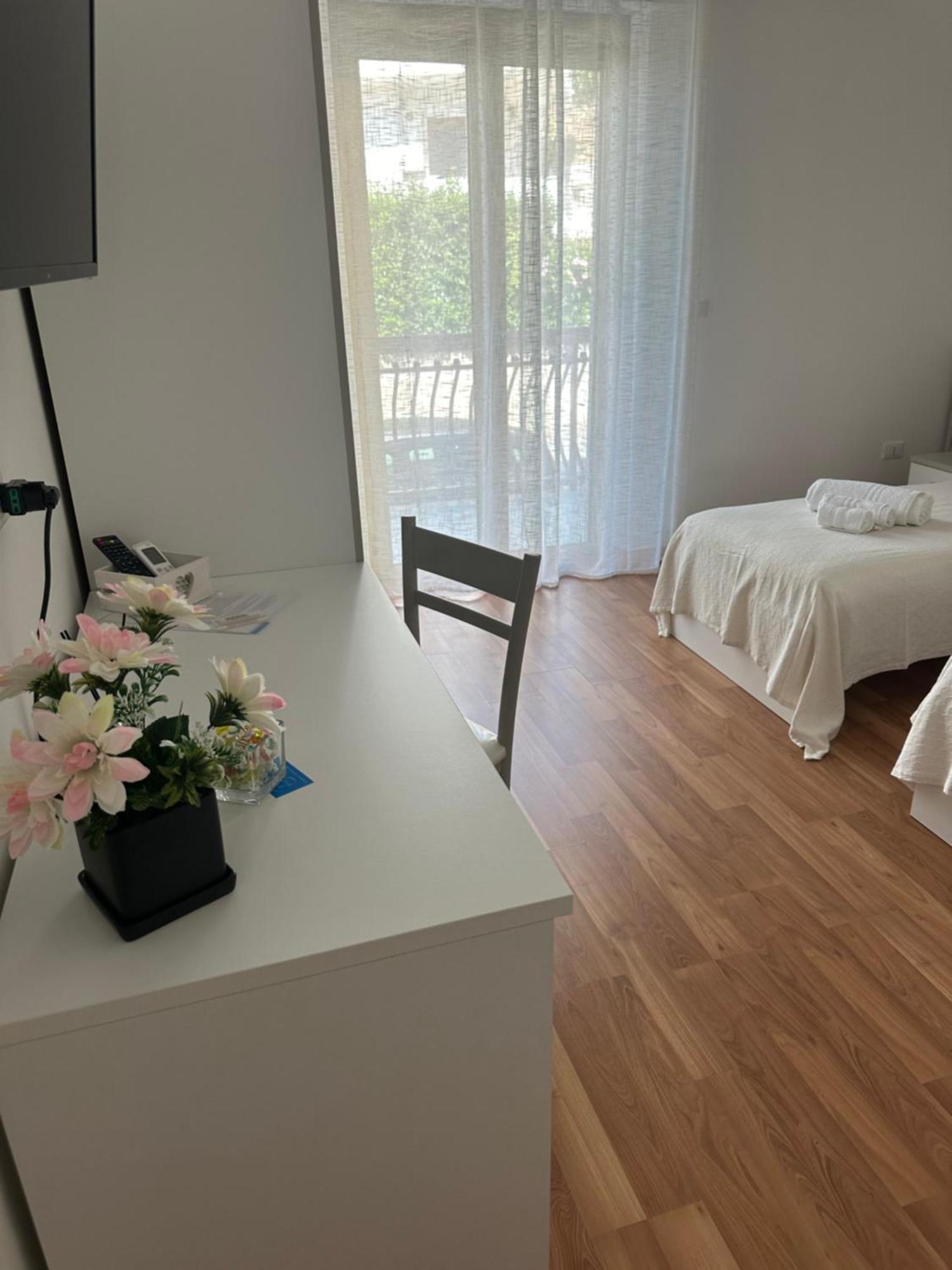 Bnb Nuova Vita Paola Exterior photo